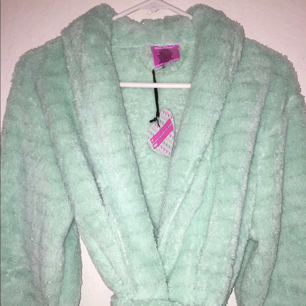 Bnwt plush robe kimono mint green size M